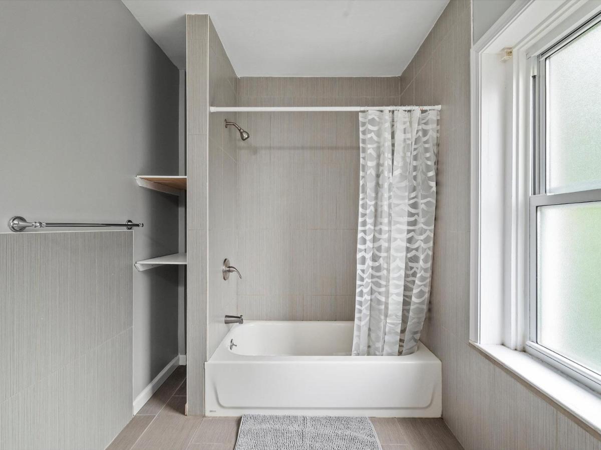Oakland/University @H Bright And Stylish Private Bedroom With Shared Bathroom Pittsburgh Buitenkant foto
